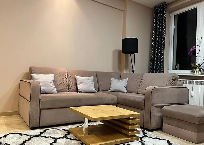 Center * קטוביץ